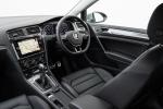 Volkswagen Golf Alltrack 2017 года (UK)